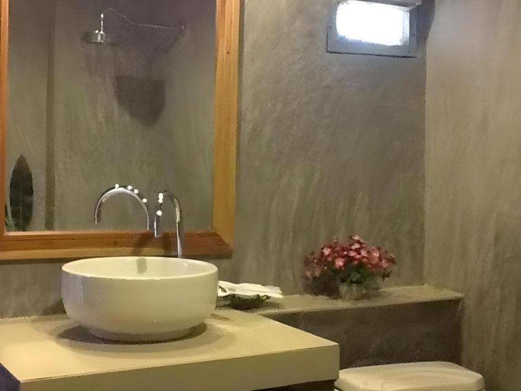 Phutawanchomdow Hotel Tha Li Eksteriør billede