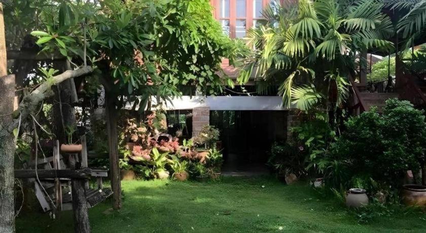 Phutawanchomdow Hotel Tha Li Eksteriør billede