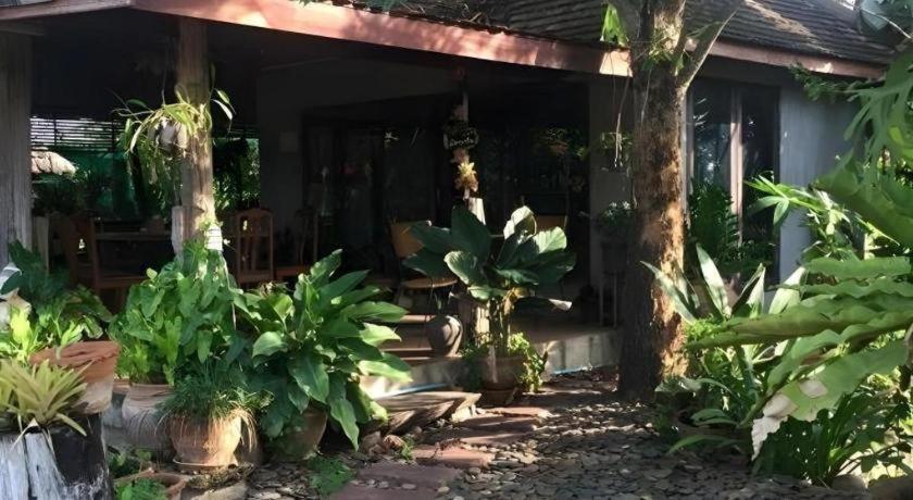 Phutawanchomdow Hotel Tha Li Eksteriør billede