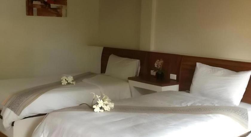 Phutawanchomdow Hotel Tha Li Eksteriør billede